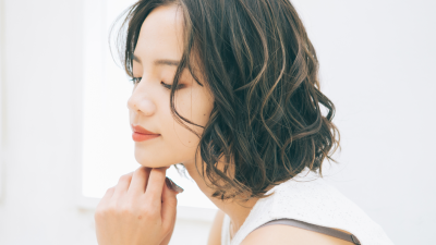 素髪を活かす、新感覚のスタイリング剤！透け感ヘアグリース