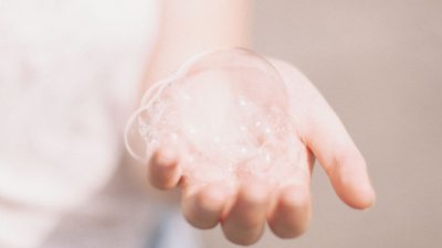 摩擦レスでバリア機能を高める！オートバブルクレンジング
