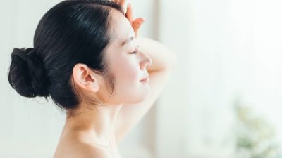 摩擦レスでとろける！オイルバームクレンジング