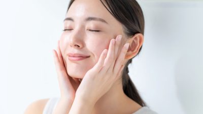 SNS映えする！糸引く導入美容液