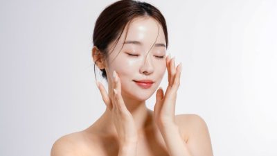 スキンケア級のうるおいベース!?水晶クリームプライマー