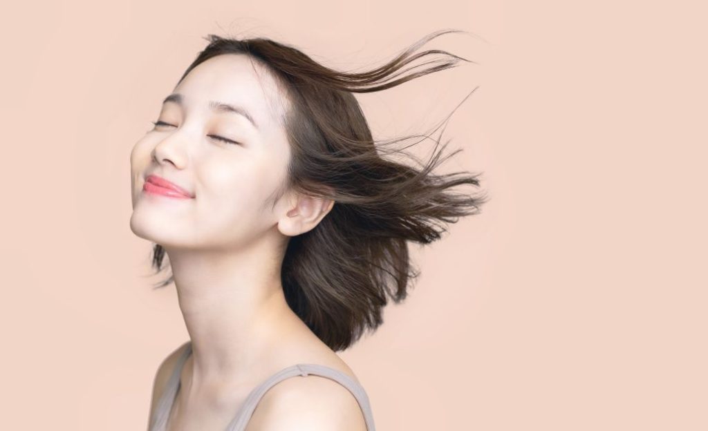 微笑む女性